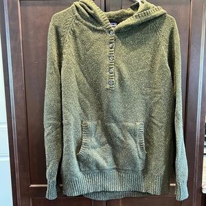 Patagonia 5 button hooded sweater
